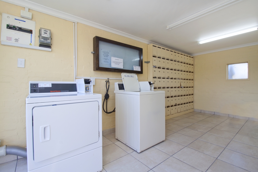 3 Bedroom Property for Sale in Sunnydale Western Cape